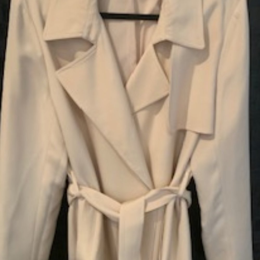 Elie Tahari Silk Belted Wrap around Jacket